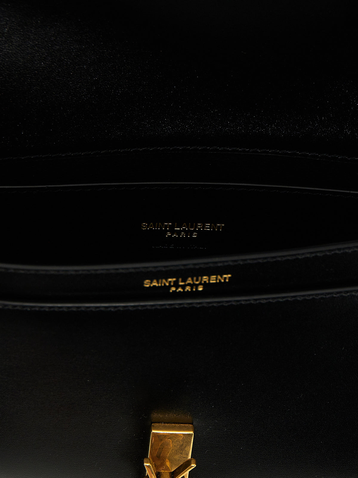 Schwarze Kalbsleder-Schultertasche