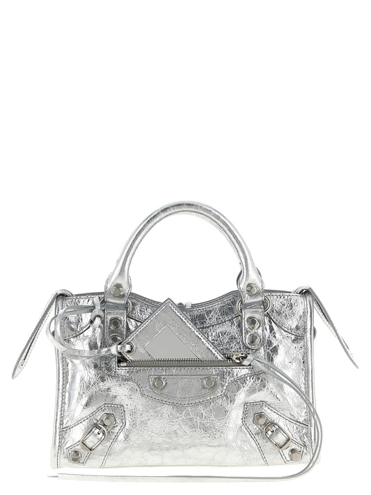 Handtasche aus silbernem Lammleder